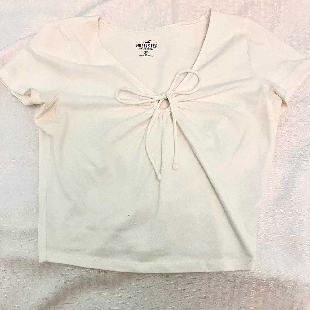 Hollister White Baby Tee V-Neck w/ Tie Ribbon in Front